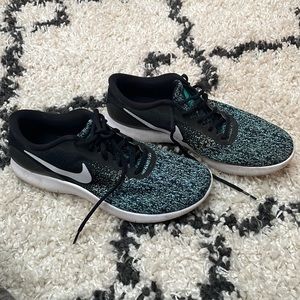 Nike Womens Flex Contact Running Shoes